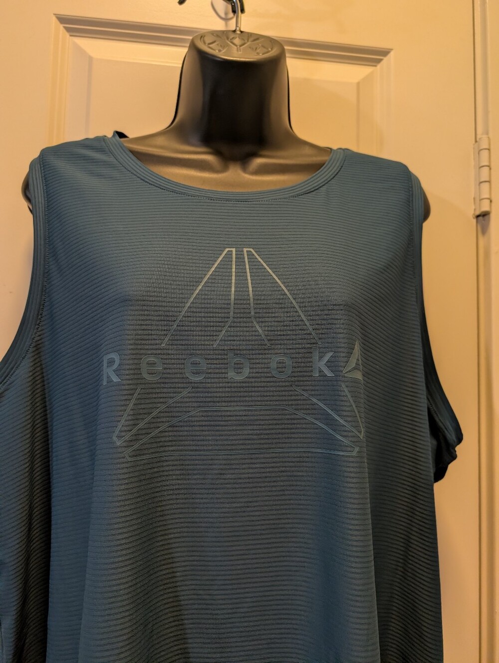 Teal Reebok Plus Active Tank - Picture 3 of 4